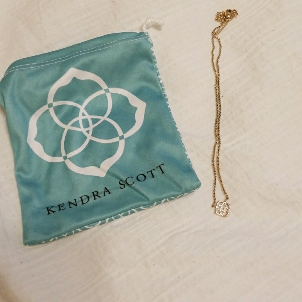 Kendra Scott Necklace